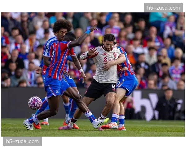 利物浦布拉德利赛季报销，右后卫位置长期解决方案待寻